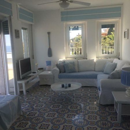 Apartmán L'Attico Di Anna Sanremo Exteriér fotografie