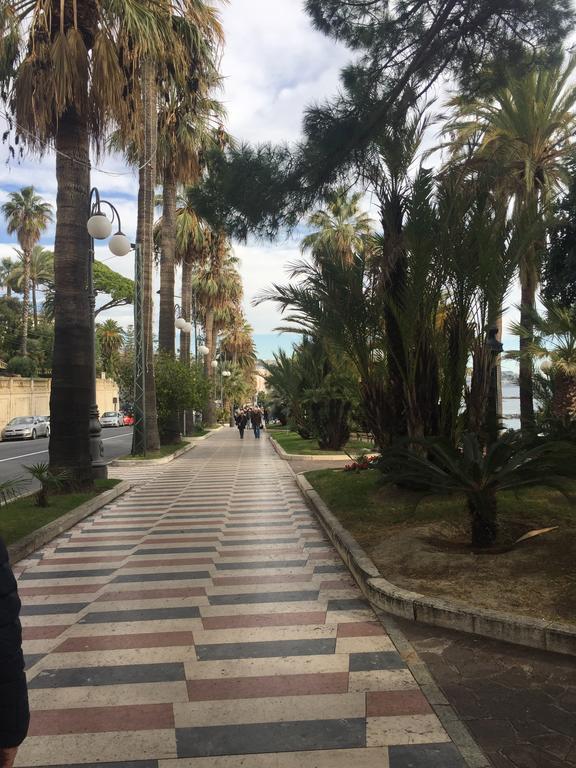 Apartmán L'Attico Di Anna Sanremo Exteriér fotografie